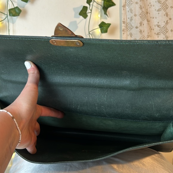 Authentic Louis Vuitton Green Taiga Leather Briefcase Gold Hardware And Handle - Picture 12 of 17
